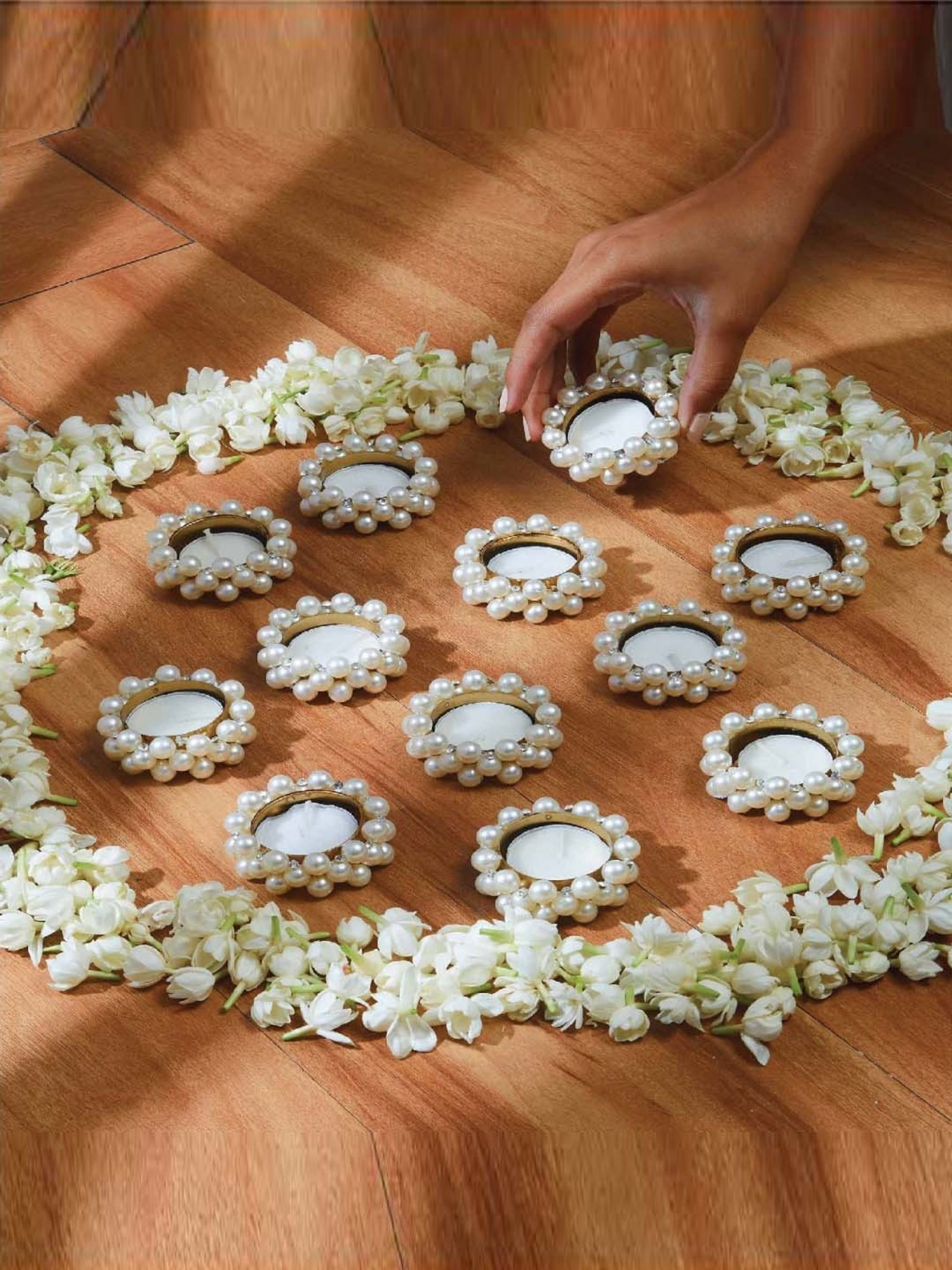 Fos Lighting 'Dish' Antique Gold & White Brass 5-In-1 Hanging Light