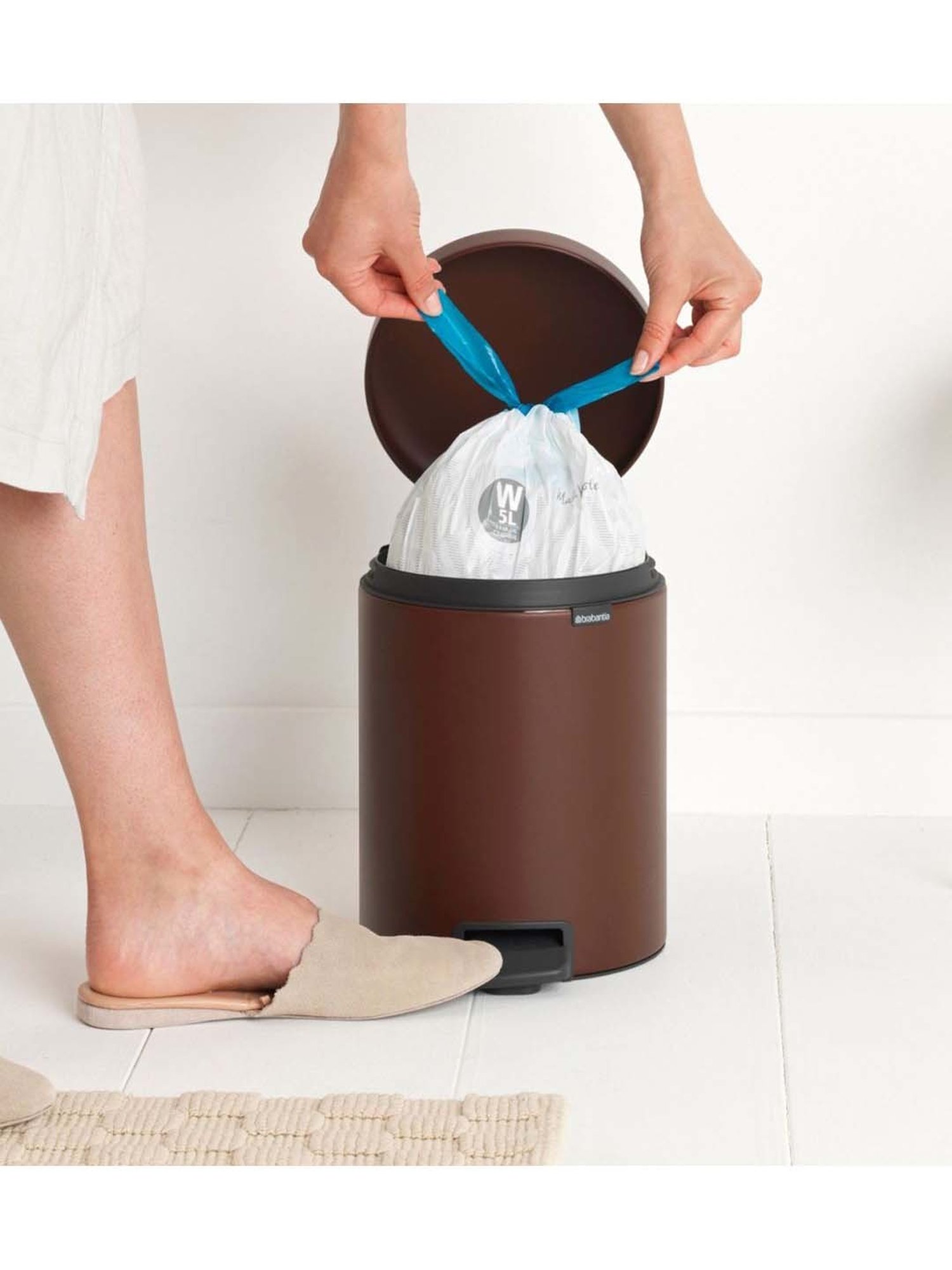 BRABANTIA NewIcon Brown Plastic Pedal Bin (5 L)