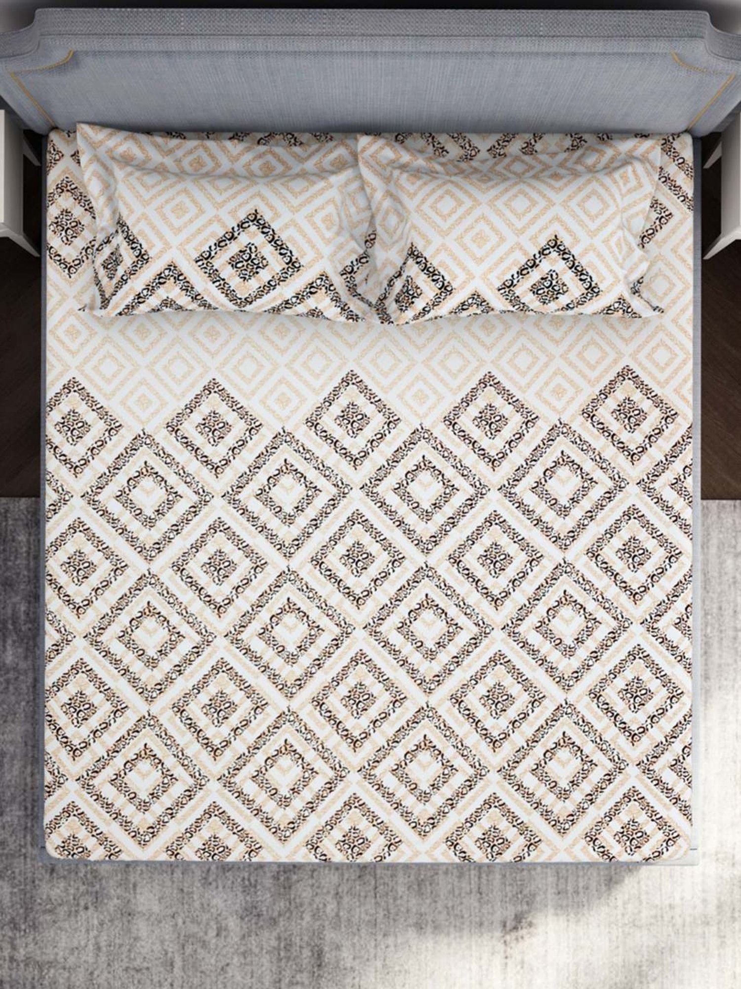 Welspun Geometric Beige 130 TC Microfiber Double Bedsheet with 2 Pillow Covers