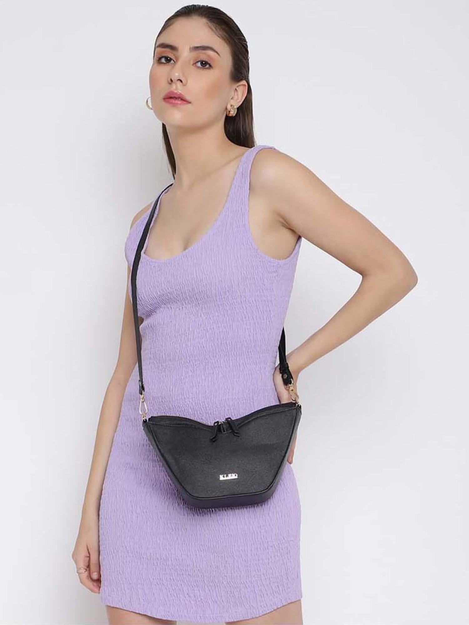 KLEIO Black Solid Small Sling Handbag