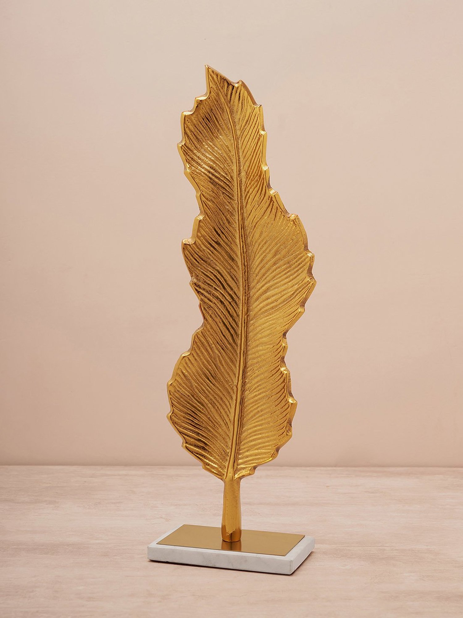 Pure Home and Living Gold Marble Textured Decor Objects