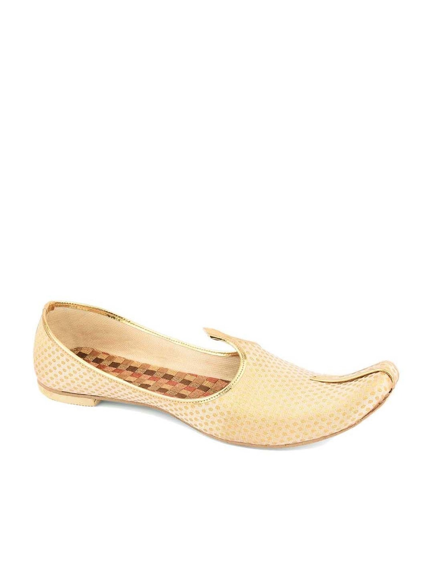 Walkway Men's Black Ethnic Juttis