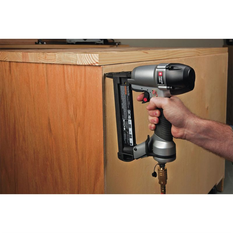 Porter-Cable NS150BR 18 Gauge 1/4 in. Crown 1-1/2 in. Narrow Crown Stapler Kit