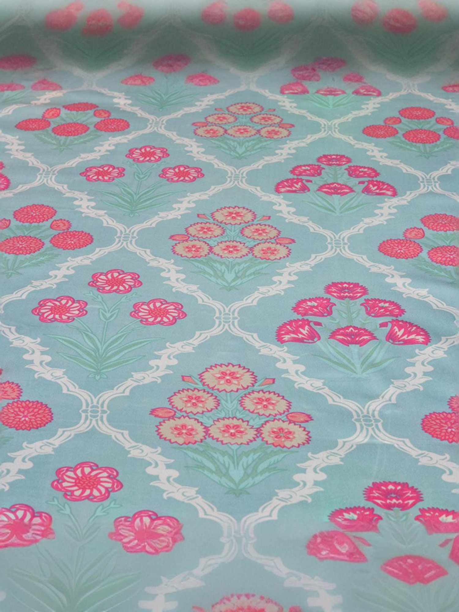 @Home Aurora Sea Blue 130 GSM Polyester Double Bedsheet with 2 Pillow Covers