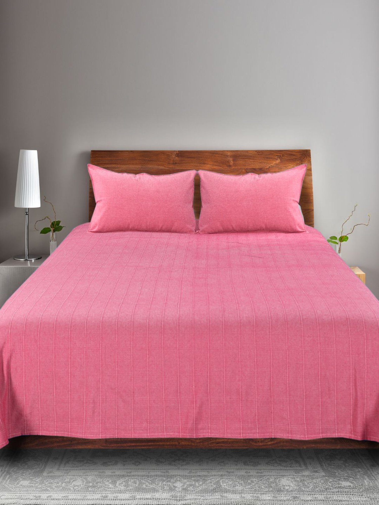 Saral Home Abstract Pink 155 TC Cotton King Sized Bed Sheet with 2 Pillow Covers