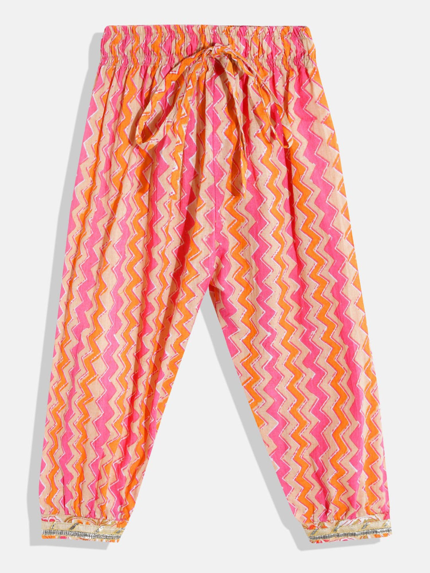 READIPRINT FASHIONS Kids Beige Floral Print Kurta With Pyjamas