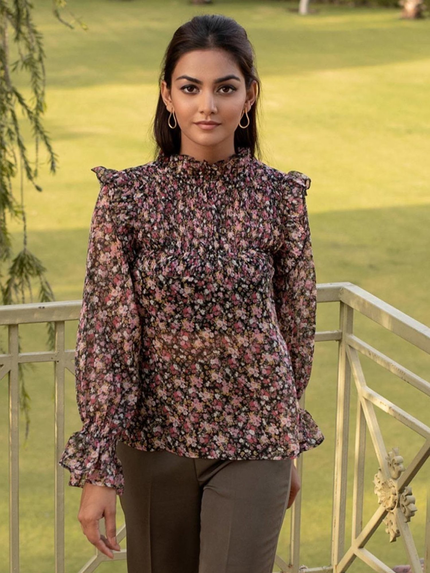 BInfinite Black Floral Ruffled Chiffon Blouse