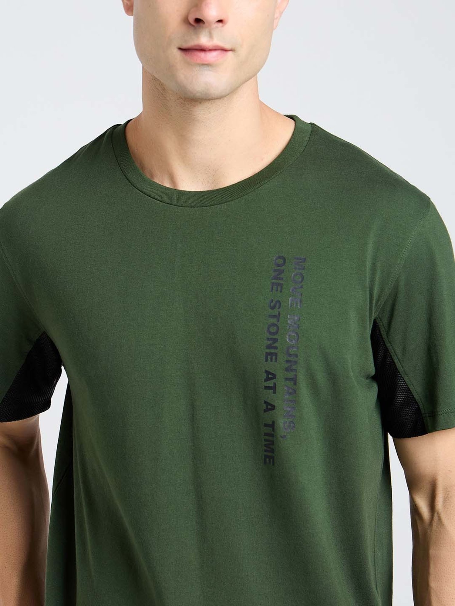 EDRIO Olive Regular Fit Printed Crew T-Shirt