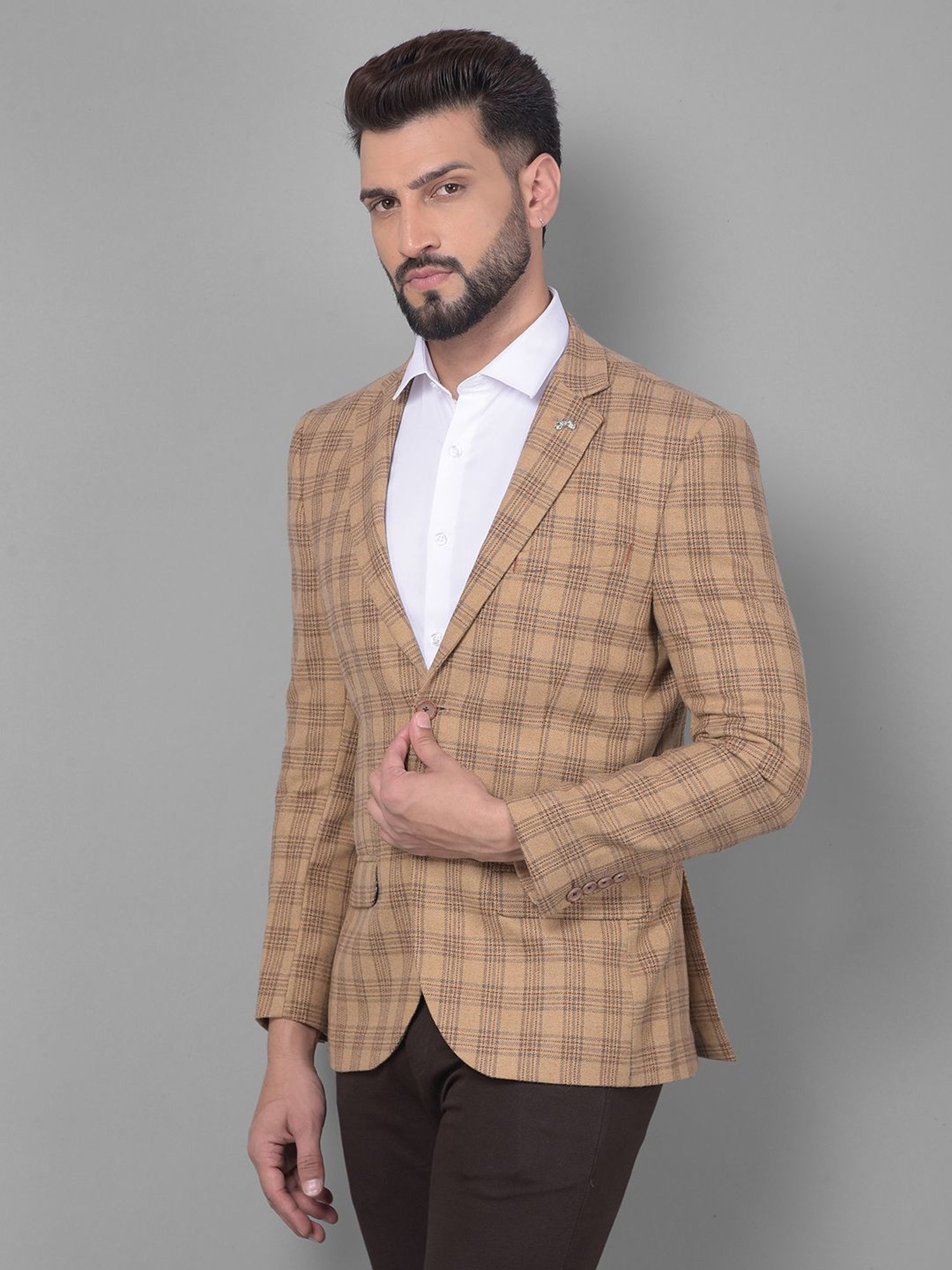 Crimsoune Club Beige Slim Fit Checks Blazer