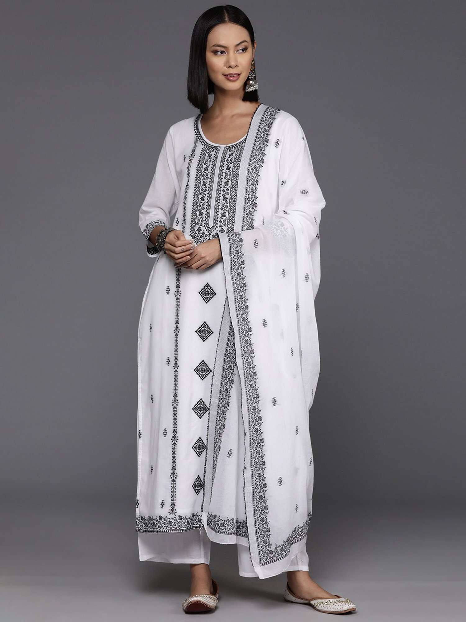 Varanga White Cotton Embroidered Kurta Palazzo Set With Dupatta