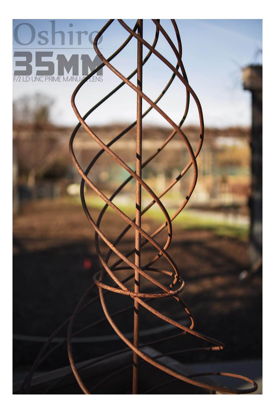 Oshiro 35mm f/2 LD UNC AL Wide Angle Full Frame Enhanced Bokeh Prime Lens for Sony E-Mount FE a9, a7R, a7S, a7, a6500, a6300, a6000, a5100, a5000, a3500, a3000, NEX-6, 5N, 5T, 5R, 5, 3N, 3, F3 and C3