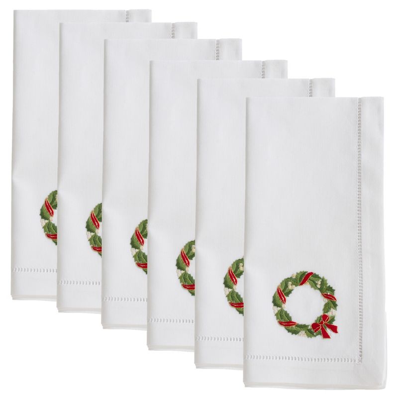 Saro Lifestyle Christmas Table Napkins With Embroidered Ribbon Wreath Design (Set of 6)