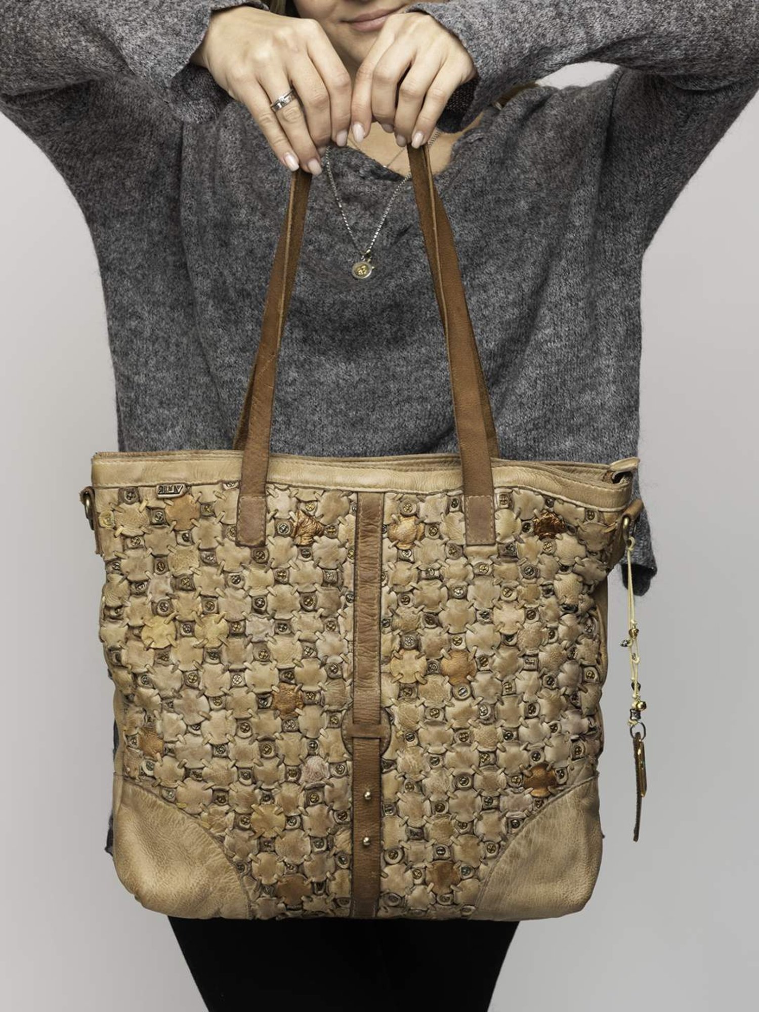 Art N Vintage Bettina Sand Leather Textured Medium Tote Handbag