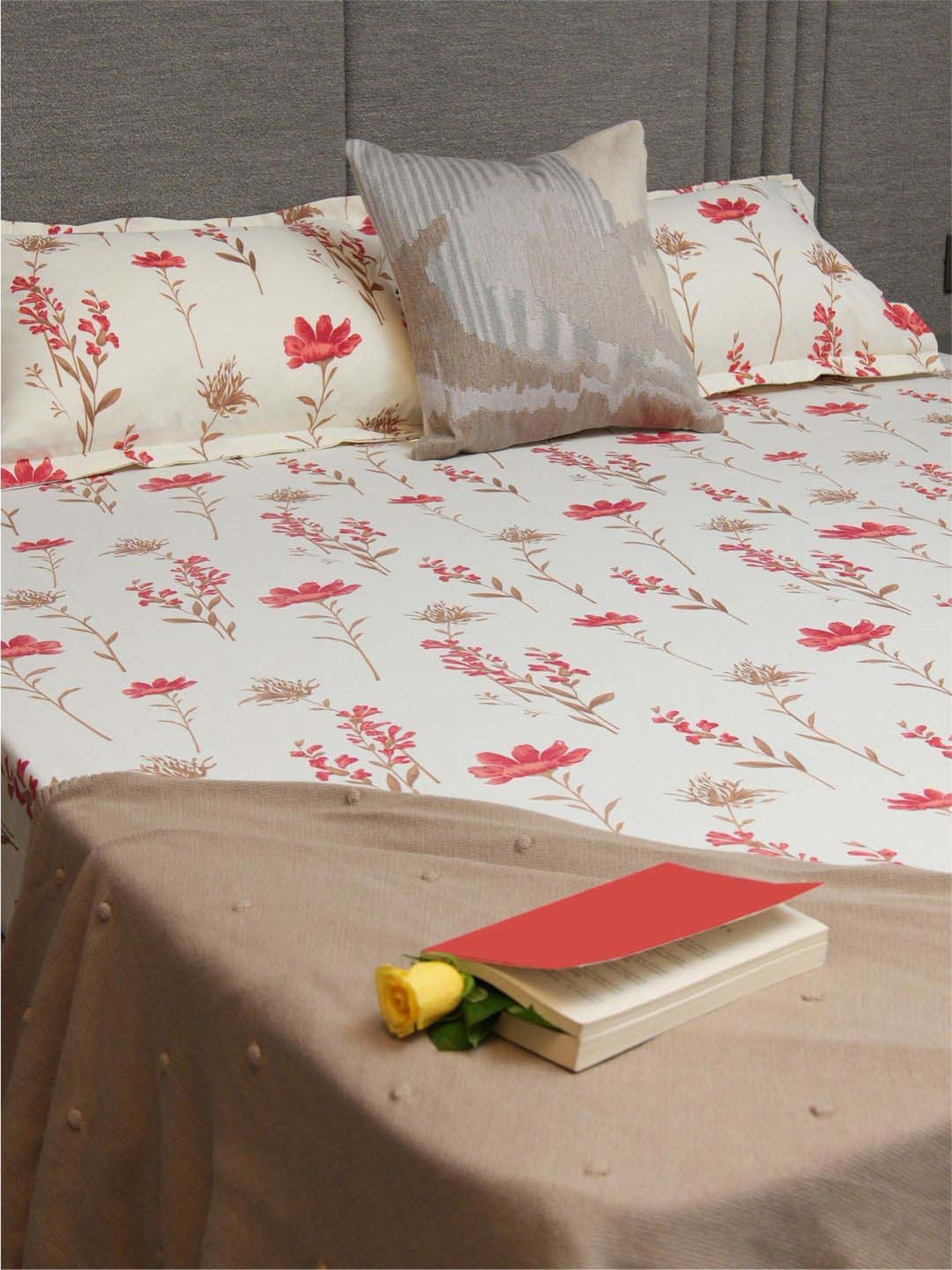 Urban Space Pomegranate Pink Cotton 200 TC Double Bedsheet with 2 Pillow Covers