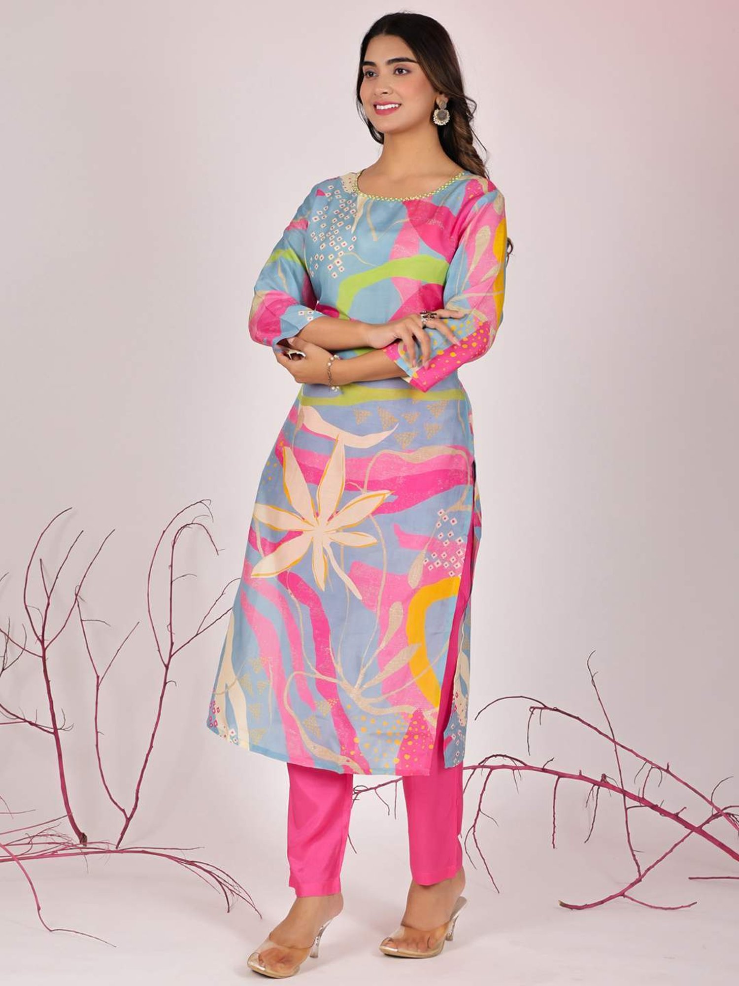 READIPRINT FASHIONS Blue & Pink Floral Print Kurta Pant Set