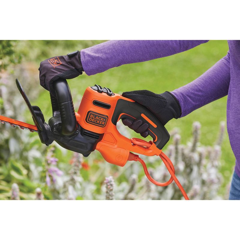 BLACK+DECKER BEHT350 22" 120V Electric Hedge Trimmer