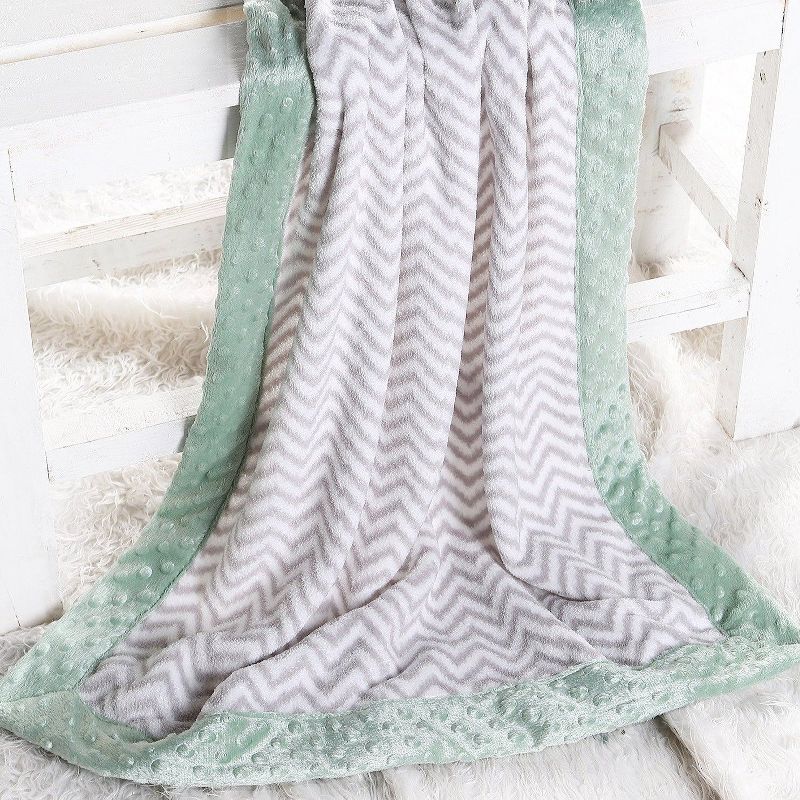 Bacati - Grey Chevron with Solid Border Blanket (Grey Chevron/Mint Border)