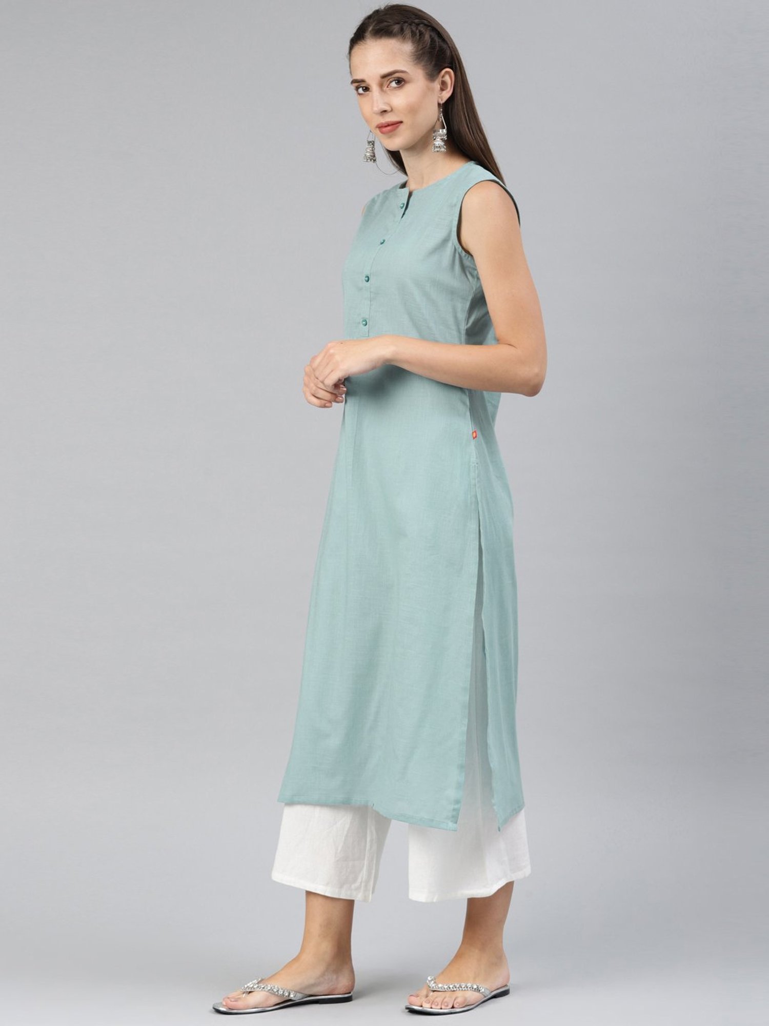 Alena Green Cotton Embroidered Straight Kurta