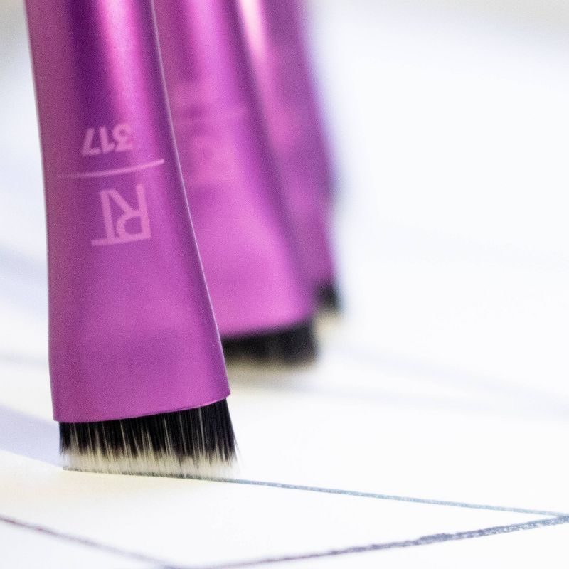 Real Techniques Artist Essentials Brush Set - 5pc