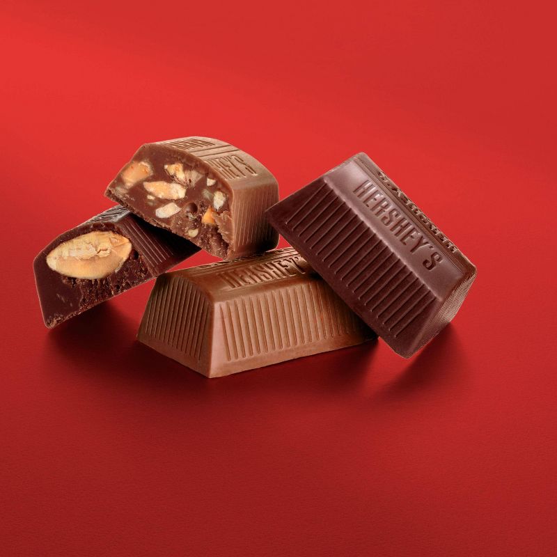 Hershey's Nuggets Party Size Assorted Chocolates - 31.5oz