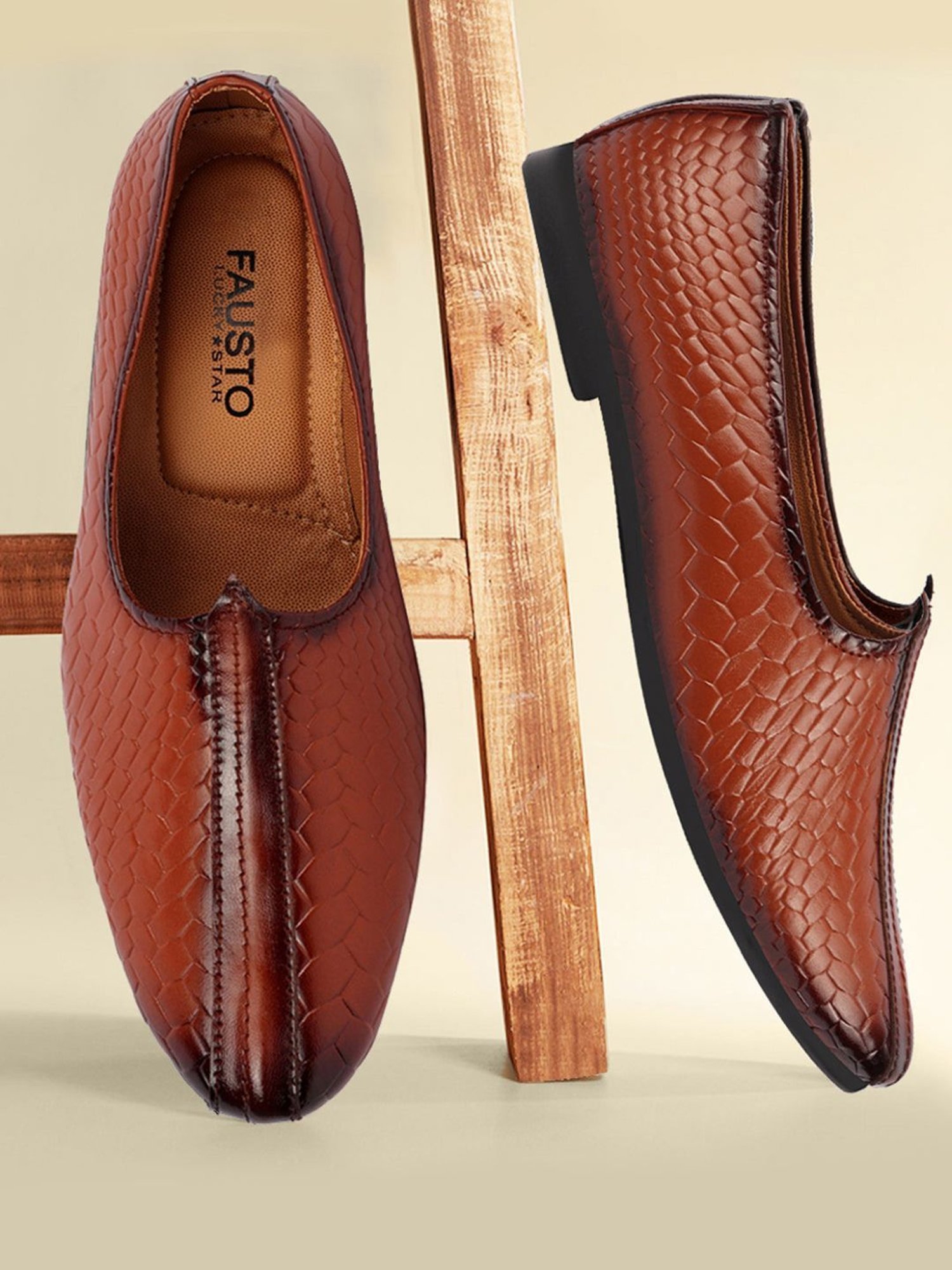 Fausto Men's Tan Ethnic Juttis