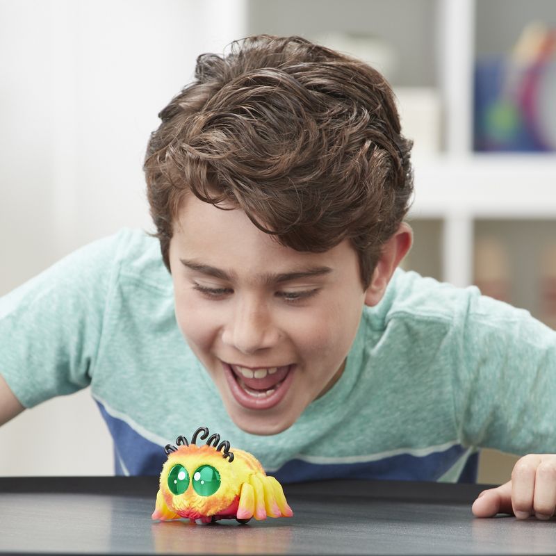 Yellies! Peeks - Voice-Activated Spider Pet