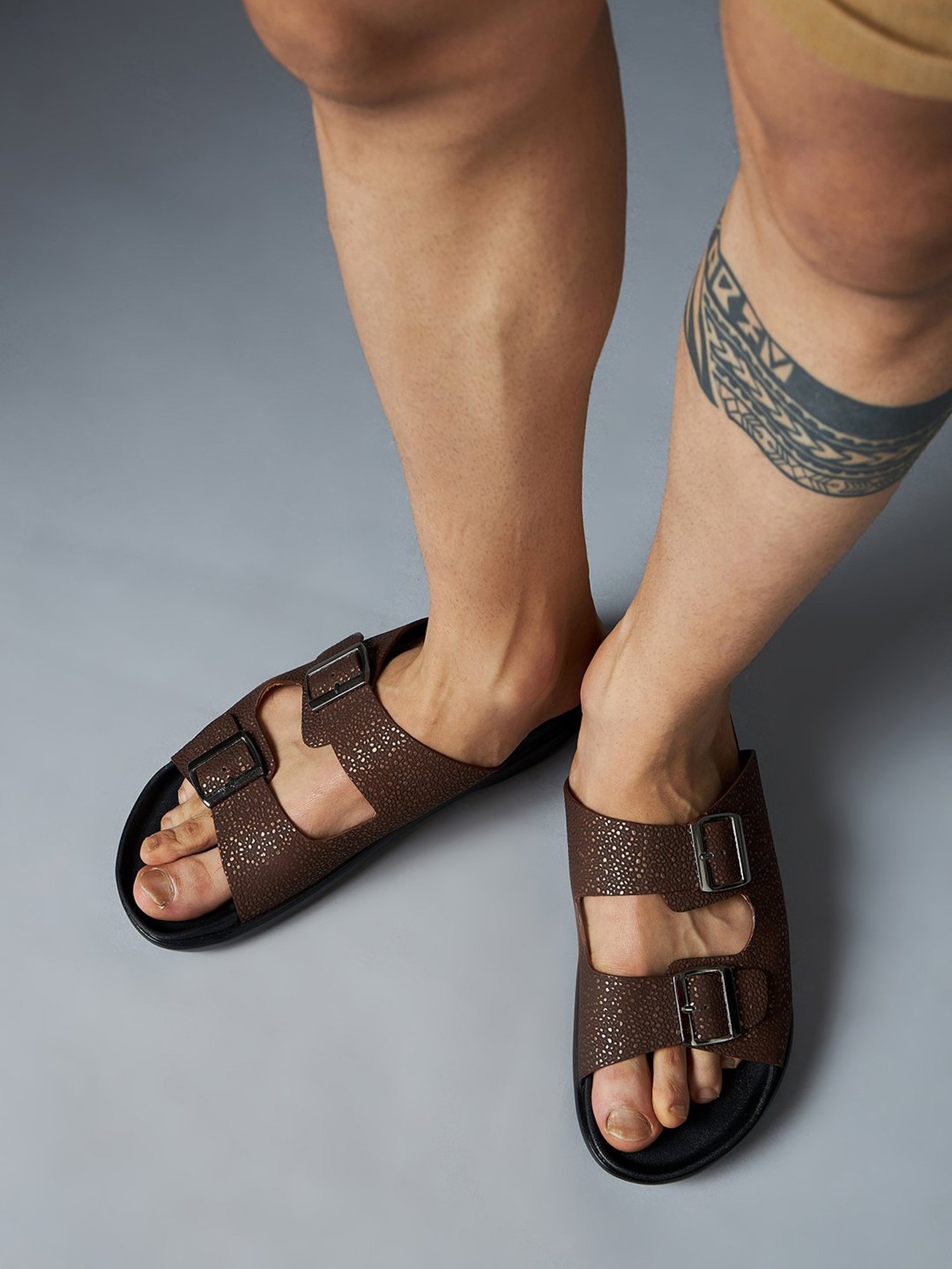 Hitz Men's Brown Casual Sandals
