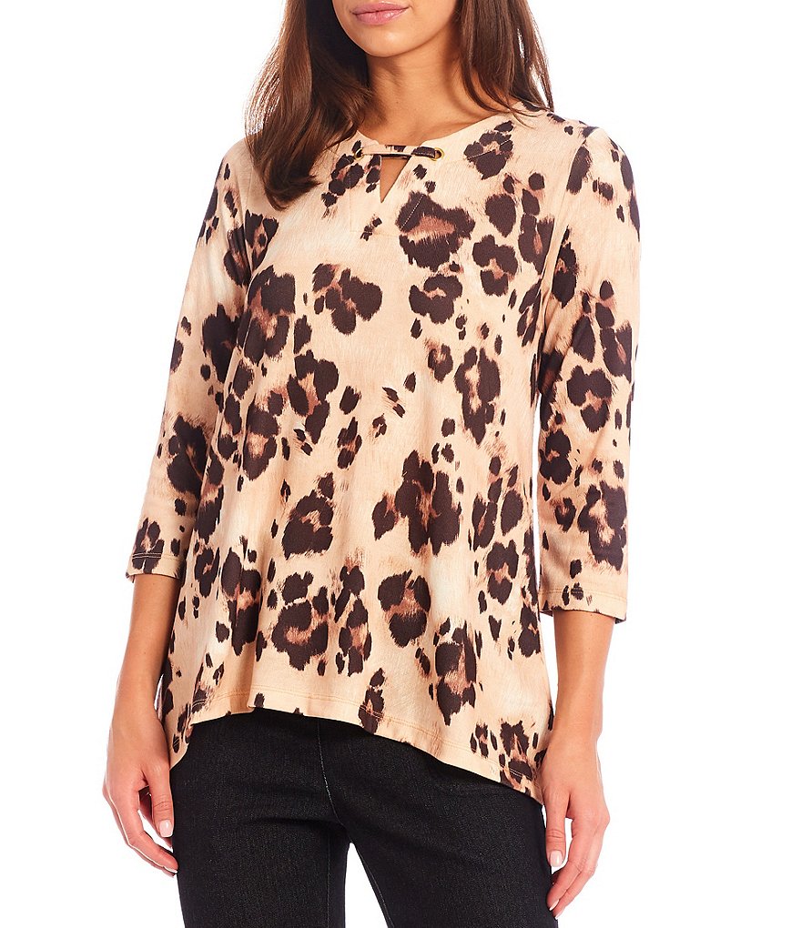 Allison Daley 3/4 Sleeve Keyhole Neck Sharkbite Hem Brushed Spot Print Top