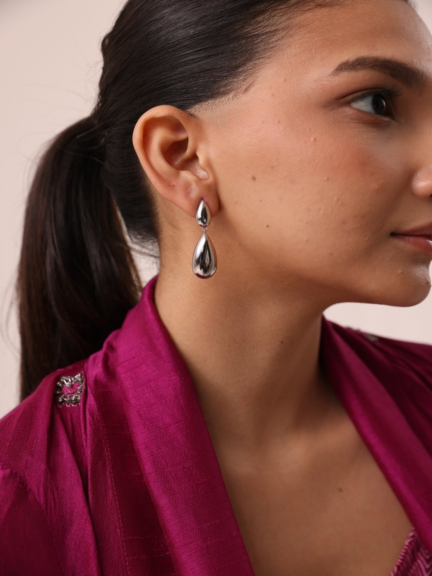 Perfectly Average Waterdrop Earrings Silver