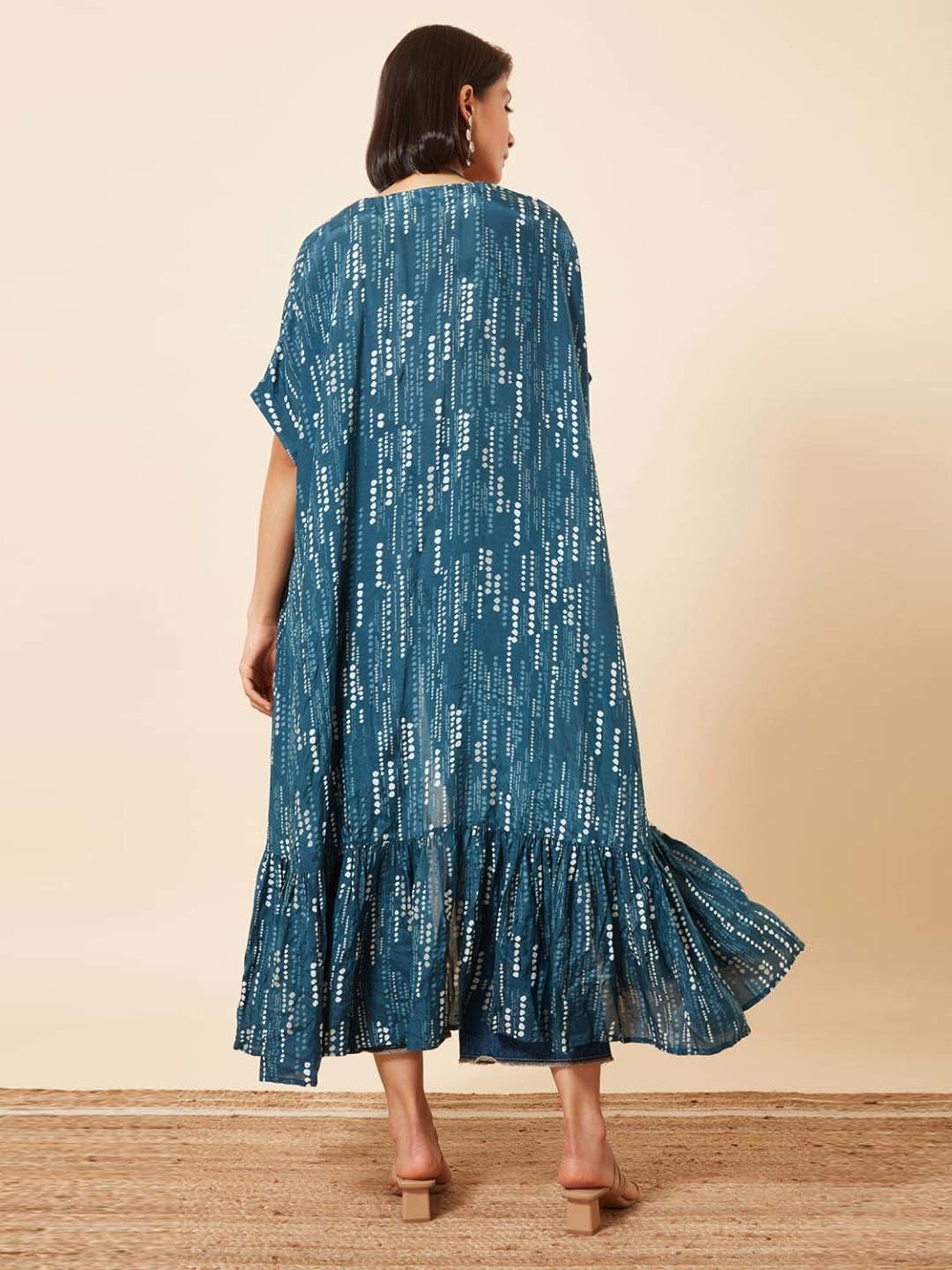 Marigold Lane Indigo Blue Printed Shrug