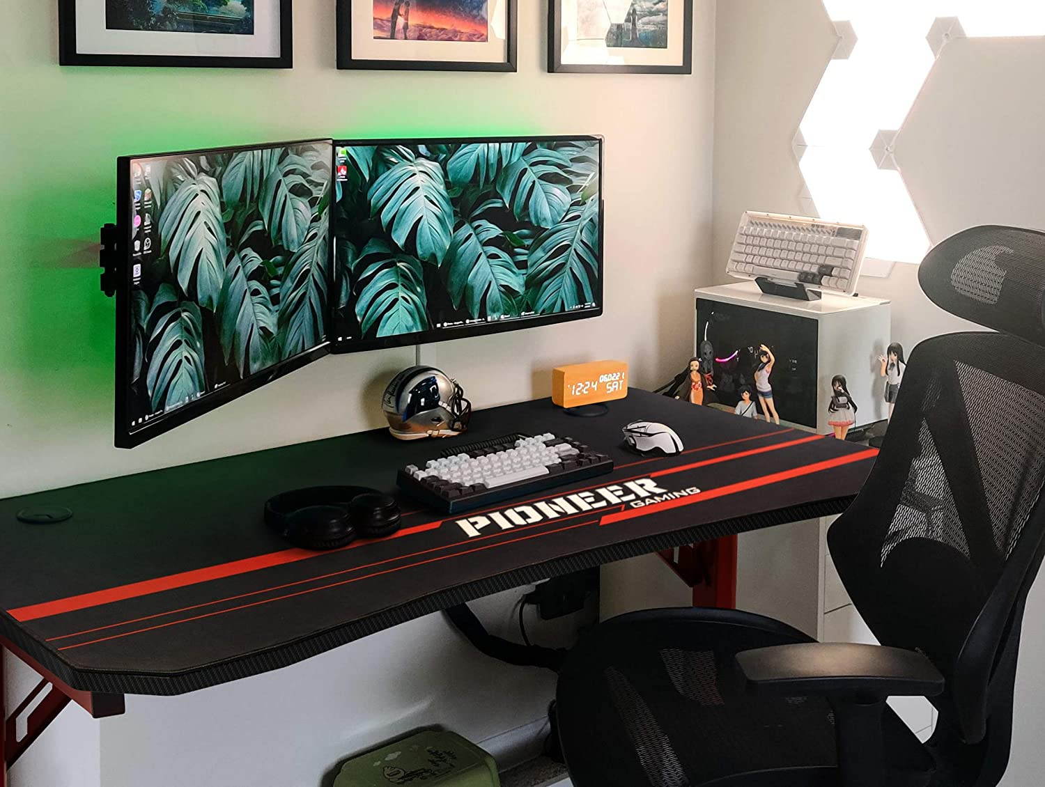 Devoko 43 Inch Gaming Desk T-Shaped PC Computer Table with Free Mouse Pad Carbon Fibre Surface Home Office Desk Gamer Table with Game Handle Rack Headphone Hook and Cup Holder (Black)