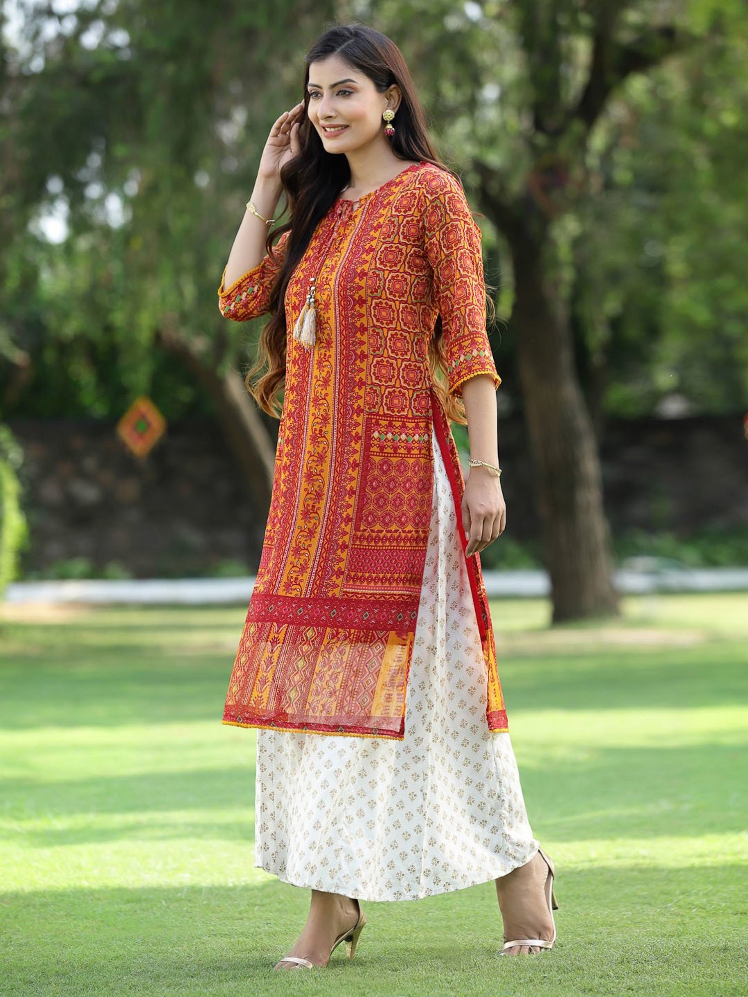 Saffron Threads Black Printed Straight Kurta