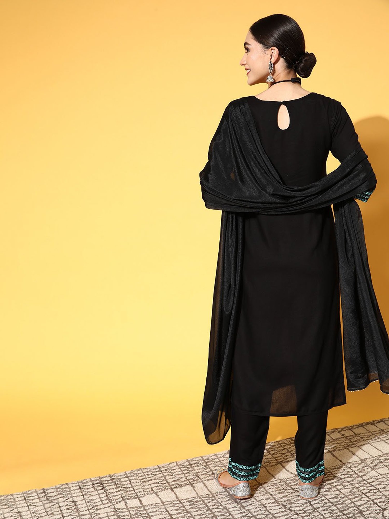 PANIT Black Printed Kurta With Pant & Dupatta Set