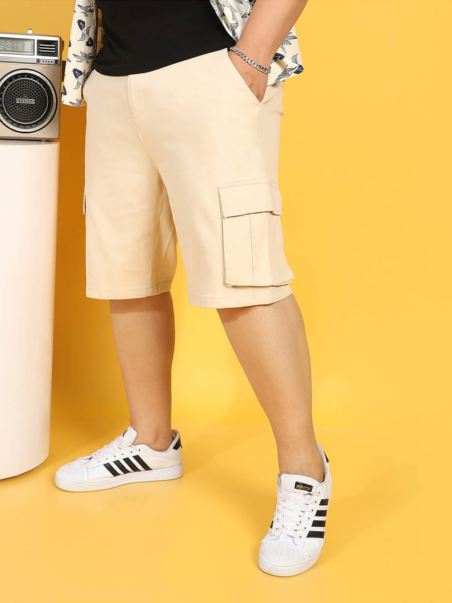 Instafab Plus Beige Regular fit Plus Size Cargo Shorts