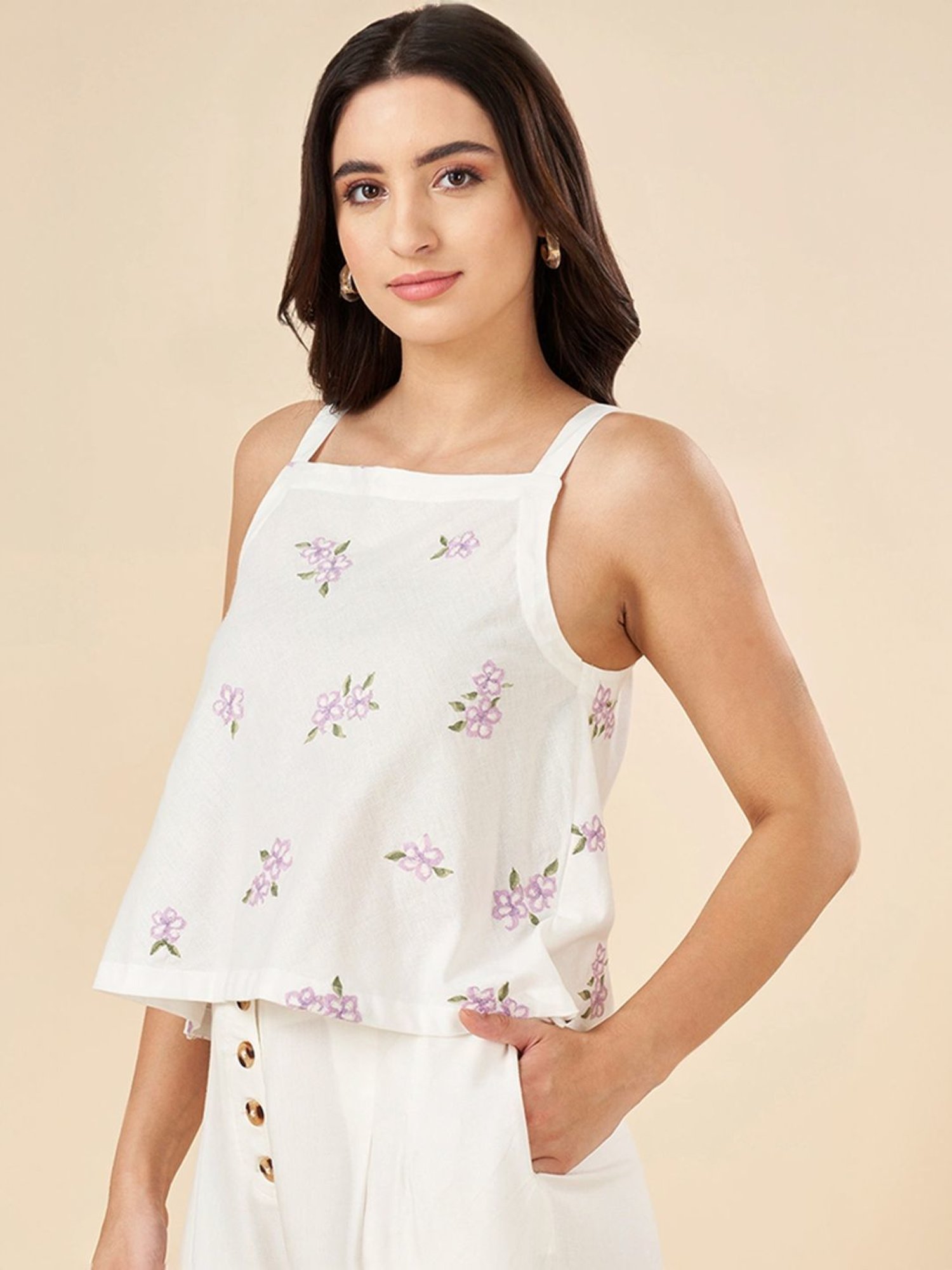 Akkriti by Pantaloons Snow White Embroidered Crop Top