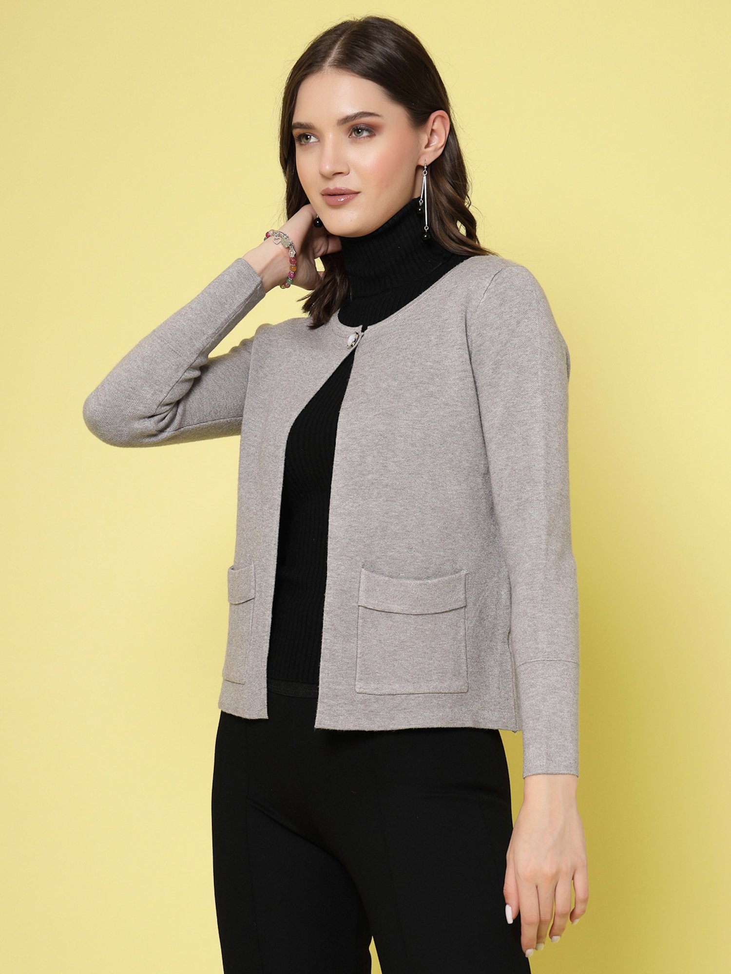Mafadeny Grey Textured Shrug
