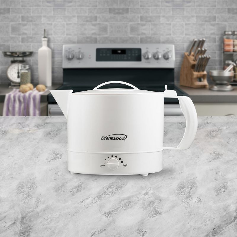 MegaChef 1.7L Electric Tea Kettle - Silver