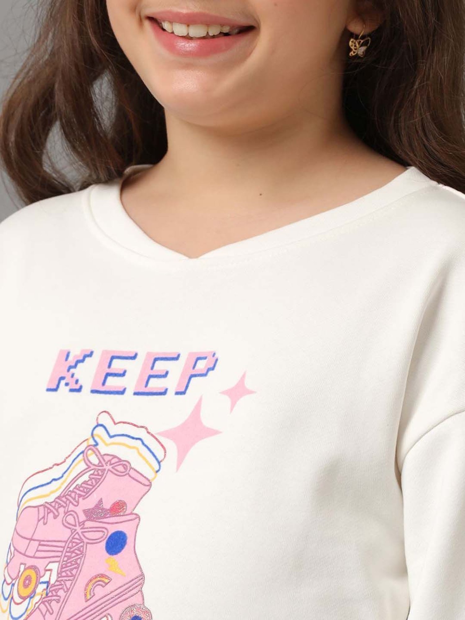 Under Fourteen Only Kids Off White Cotton Printed Full Sleeves Sweatshirt