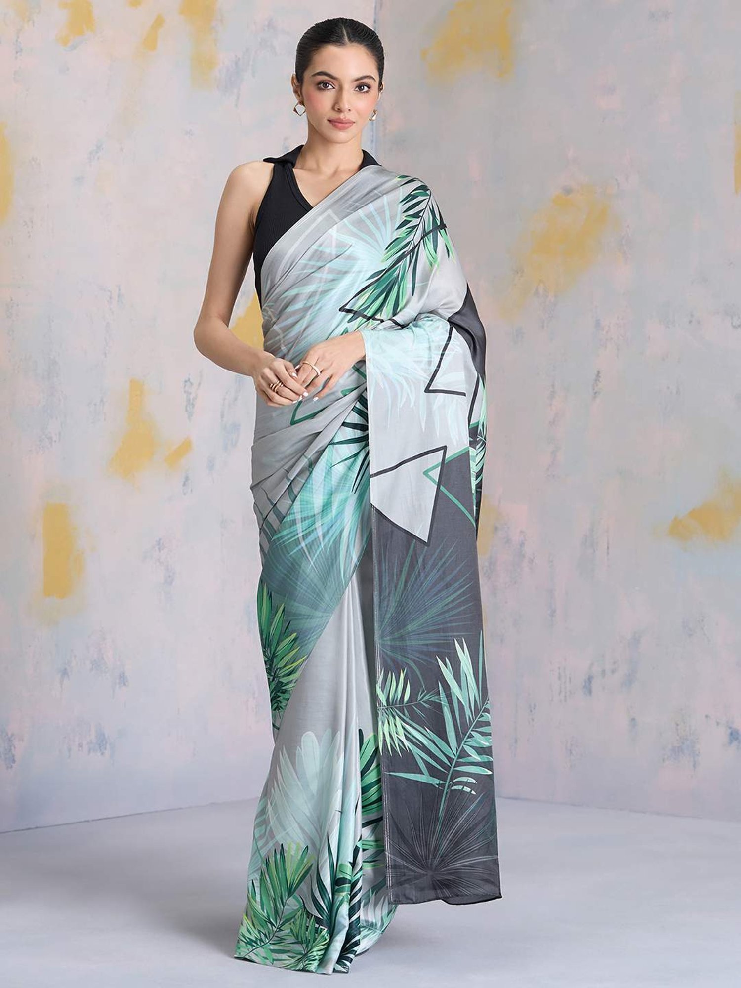navyasa by liva Grey & Green Printed Saree With Unstitched Blouse