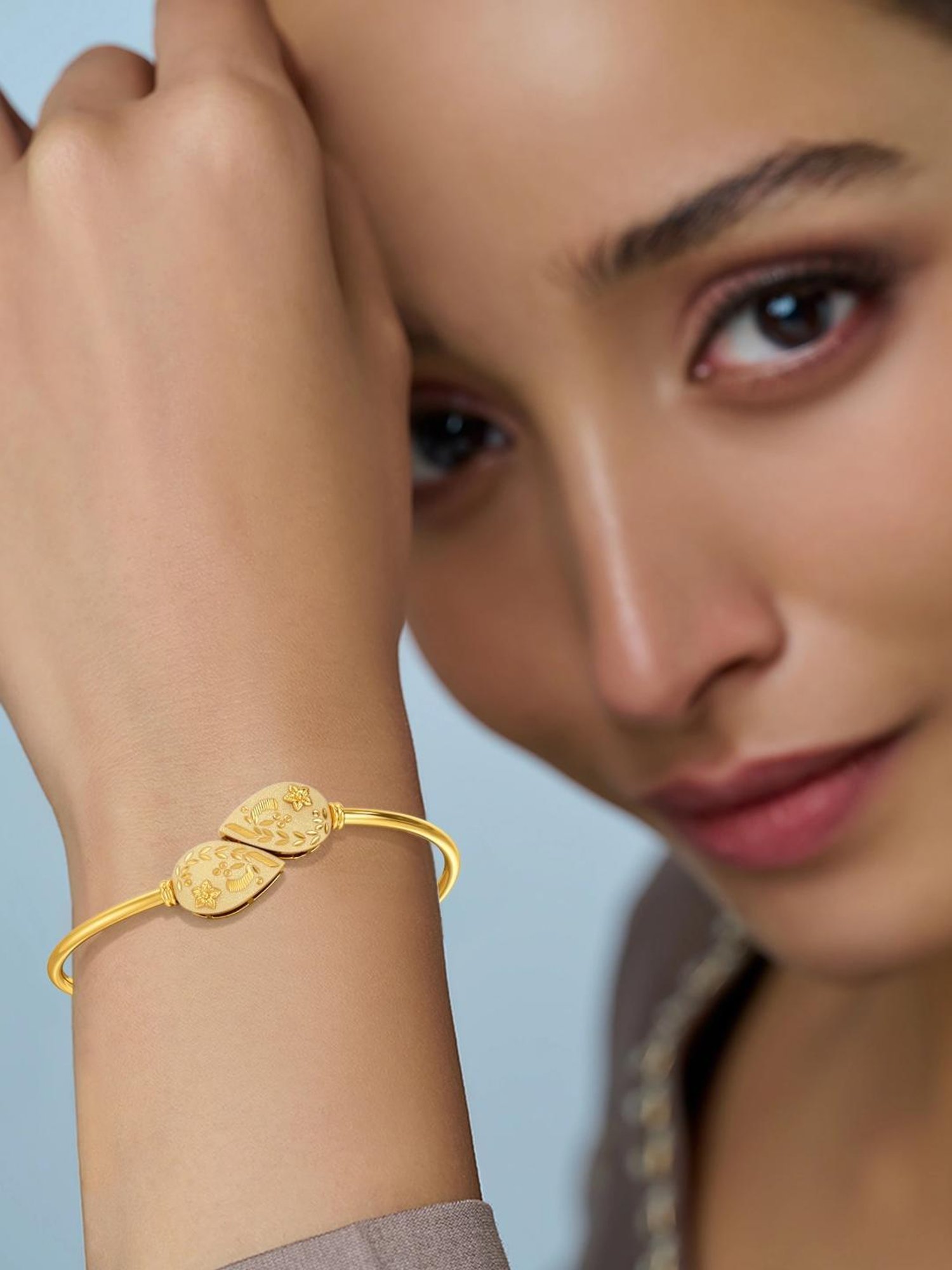 PC Jeweller Piyasha 22 kt Gold Mangalsutra Bracelet