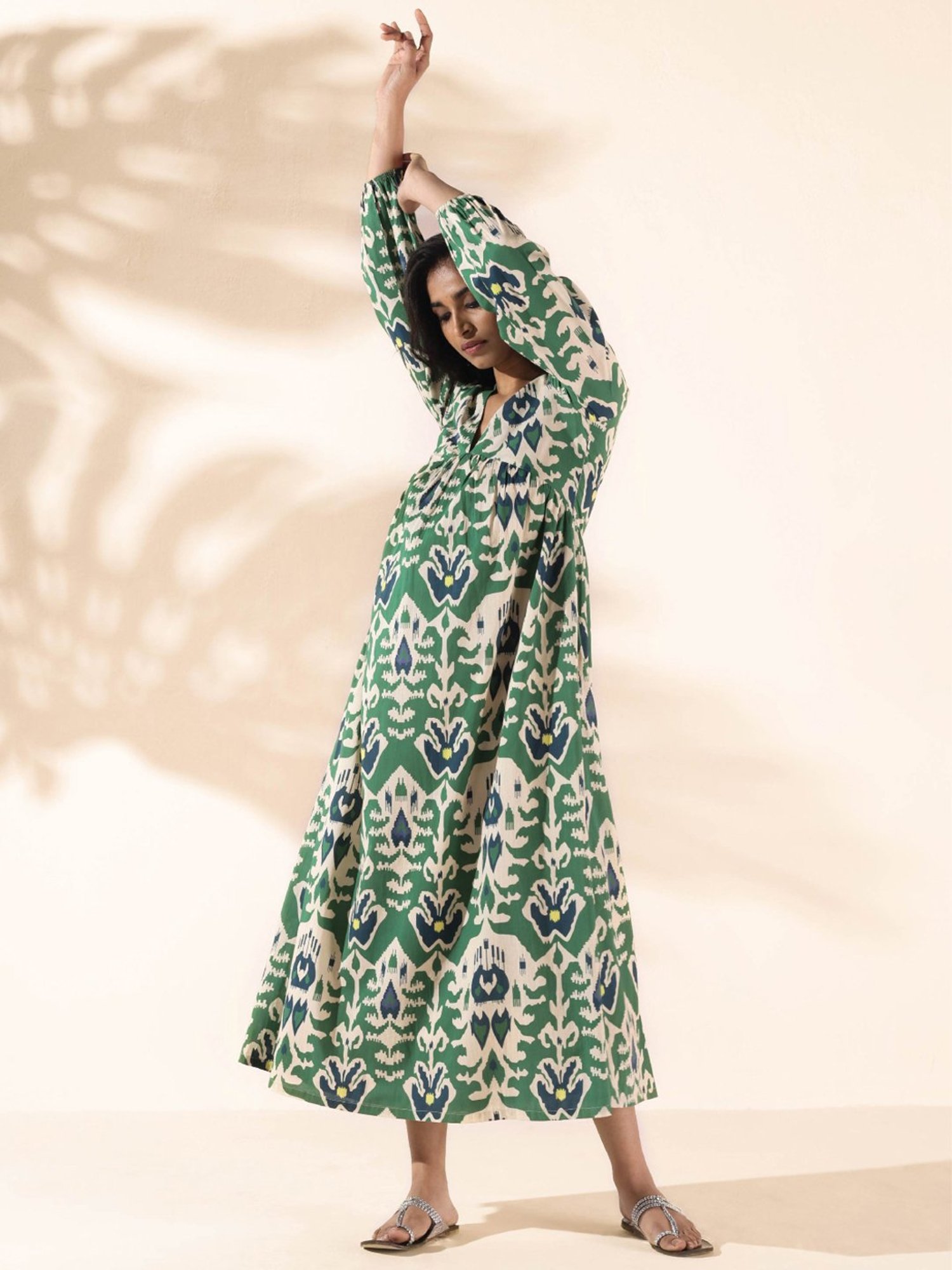 true Browns Green Printed Maxi Dress