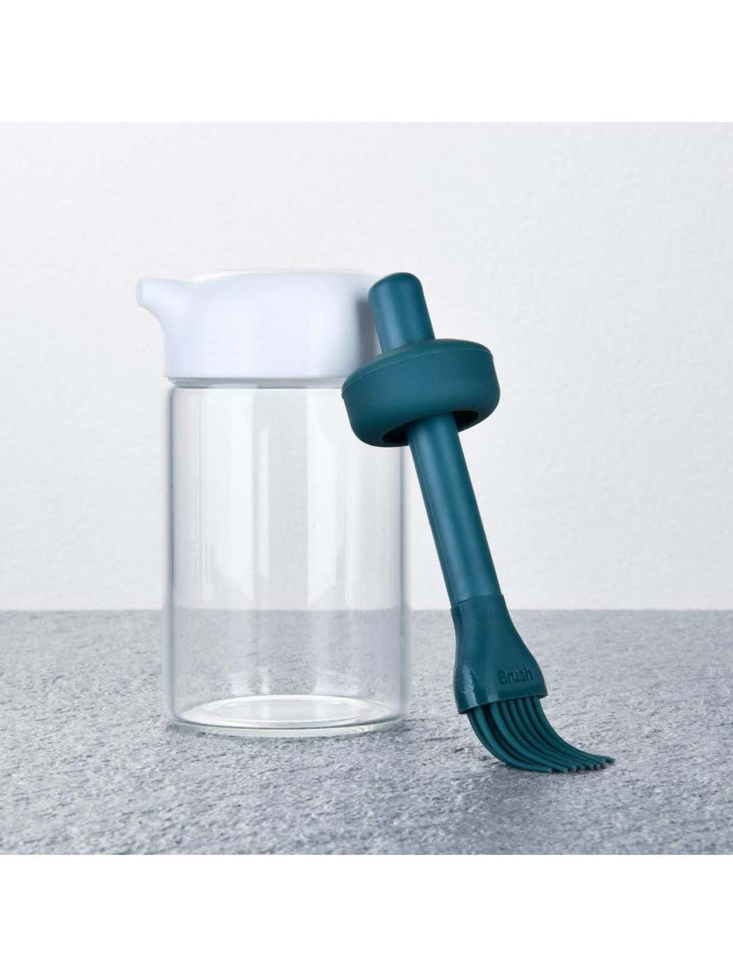 COLE & MASON White & Beige Ceramic Pourer - Set of 1