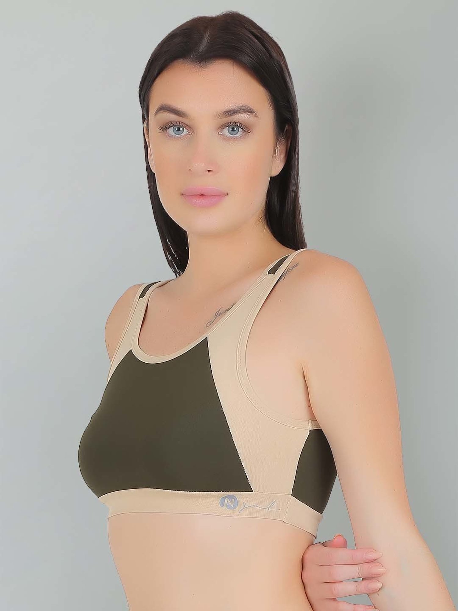 N-Gal Green & Beige Color-Block Sports Bra
