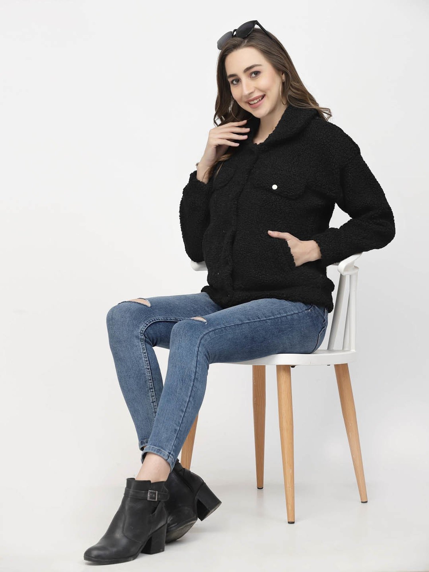 Juelle Black Front-Open Sweatshirt