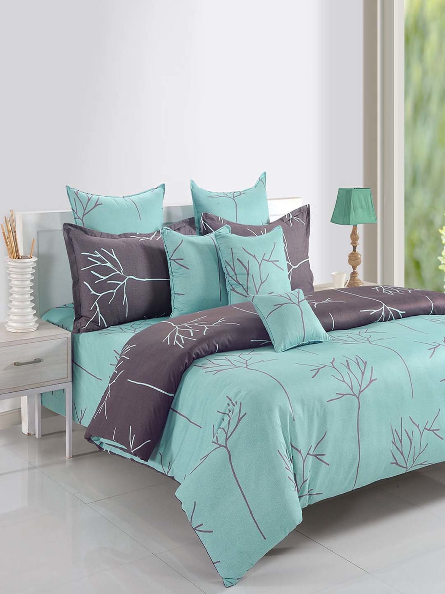 Swayam Printed Blue 250 TC Cotton Queen Bedsheet with 2 Pillow Covers