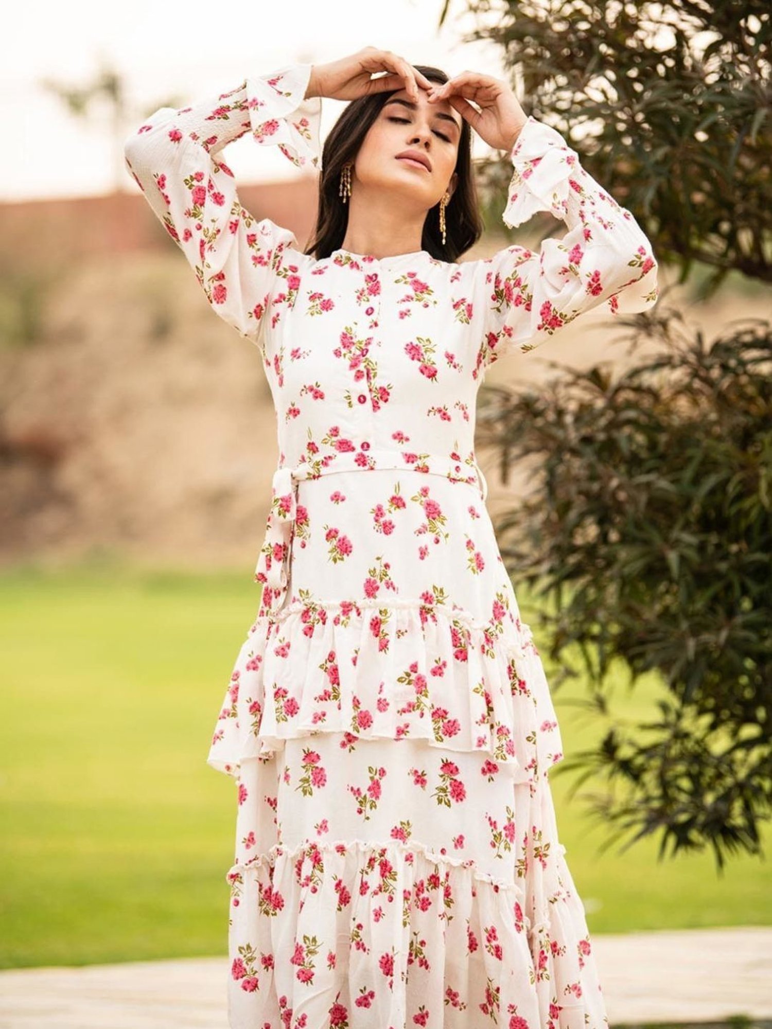 BInfinite White Orchid Asymmetric Layered Dress