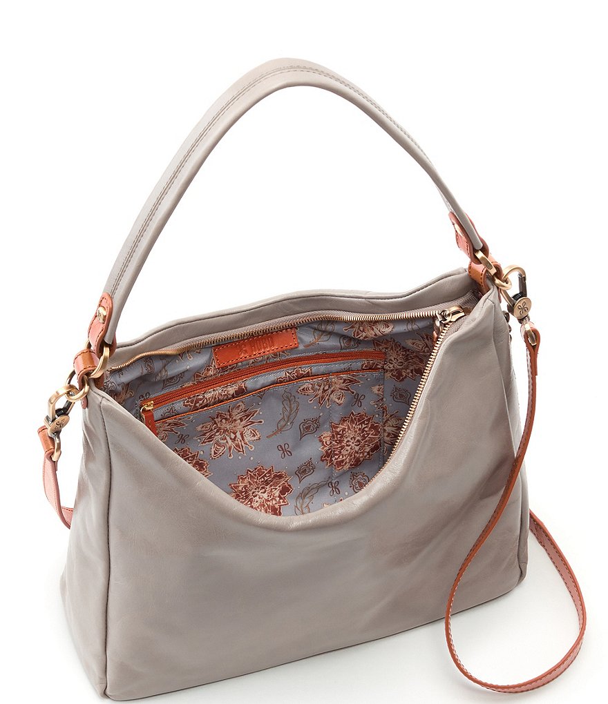 HOBO Delilah Hobo Bag