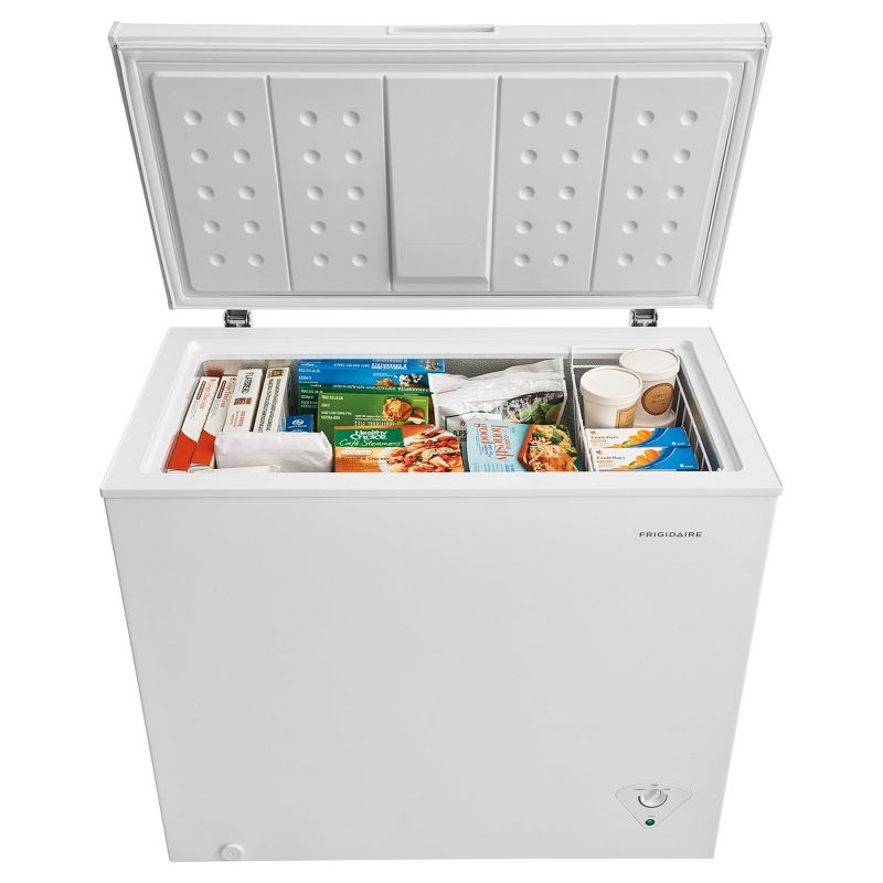 Frigidaire 7.0 cu ft Chest Freezer White