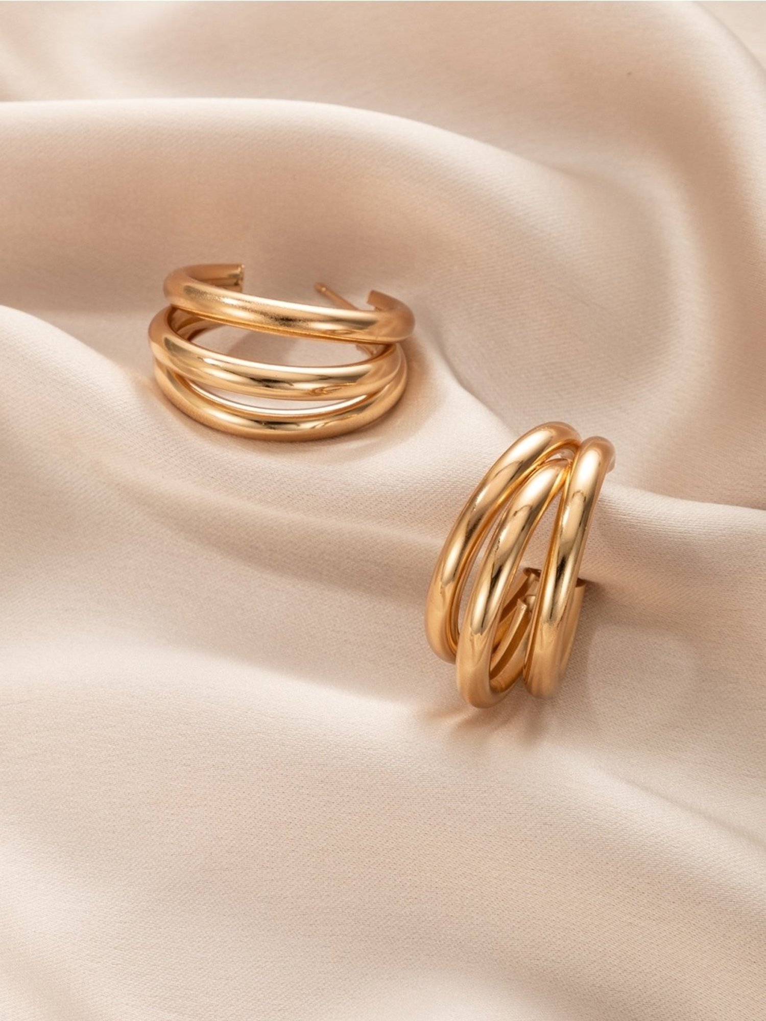 OOMPH Golden Tone Vintage Retro Style Large Hoop Fashion Drop Earrings for Women