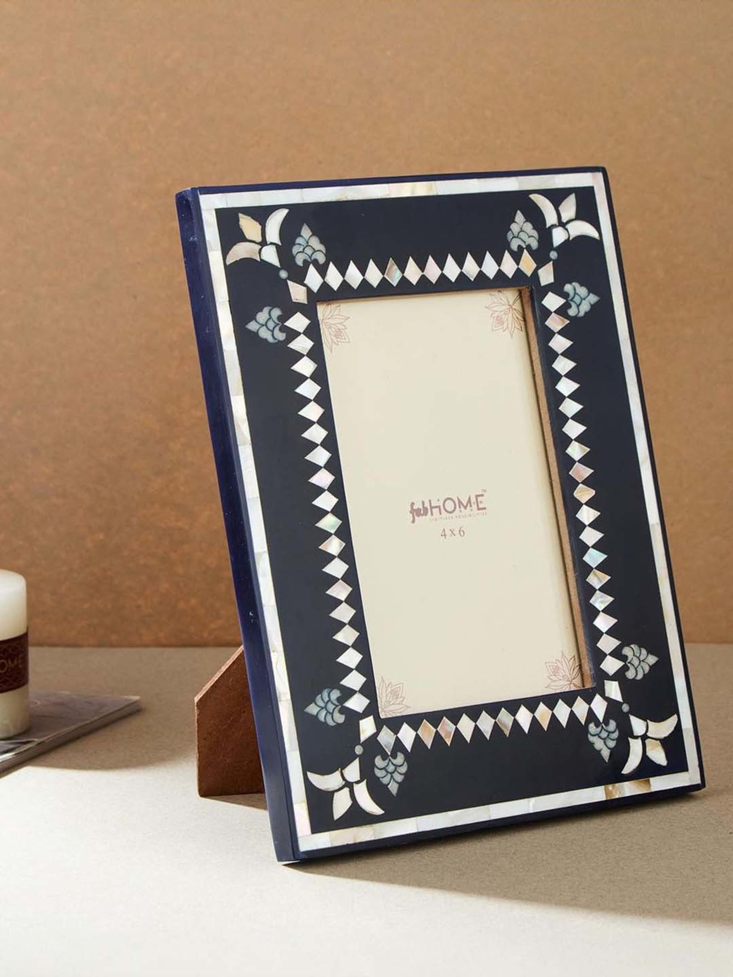 Art Street Gold Engineered Wood Swing Fashion Resin Vintage Photo Frame